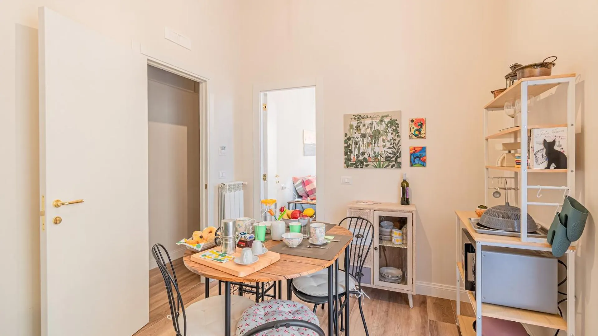 Апартаменты Heart Of Napoli - Happy Rentals